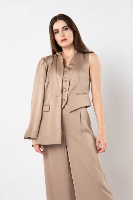 ladies' 100% polyester woven three-piece set (blazer + pants + vest)